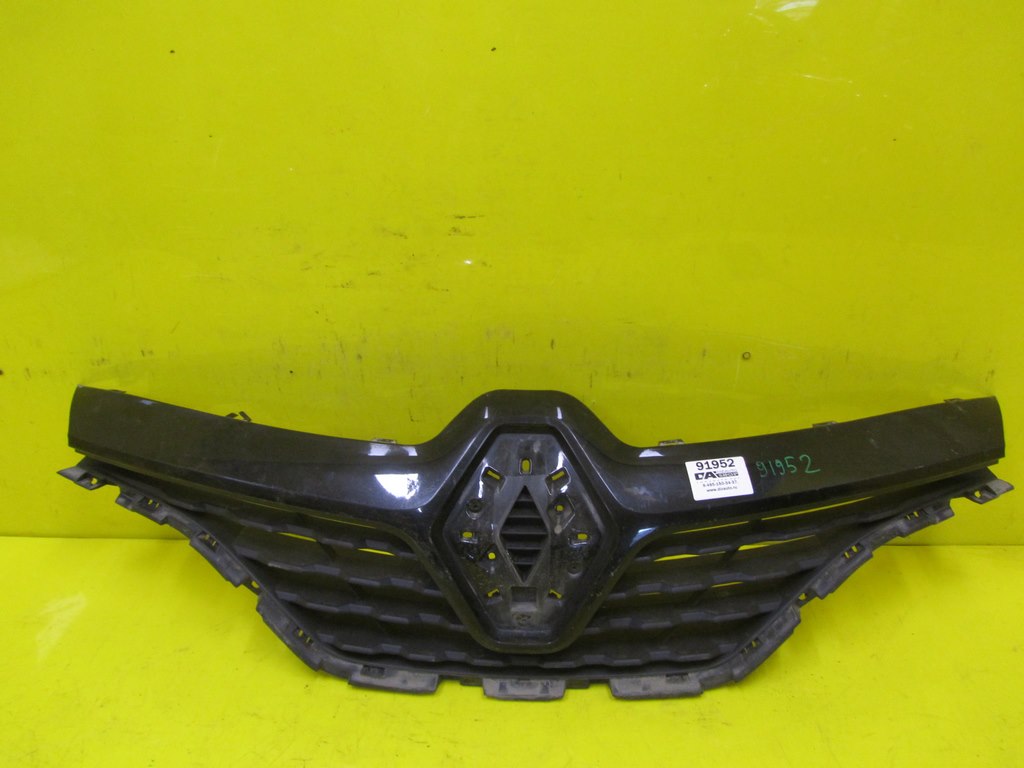 Решетка радиатора Renault Kaptur (
